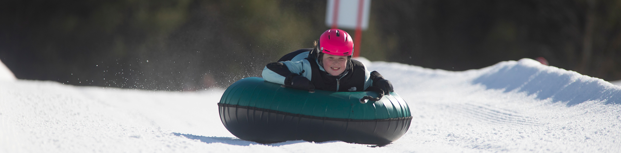 Hero Snowtubing25b